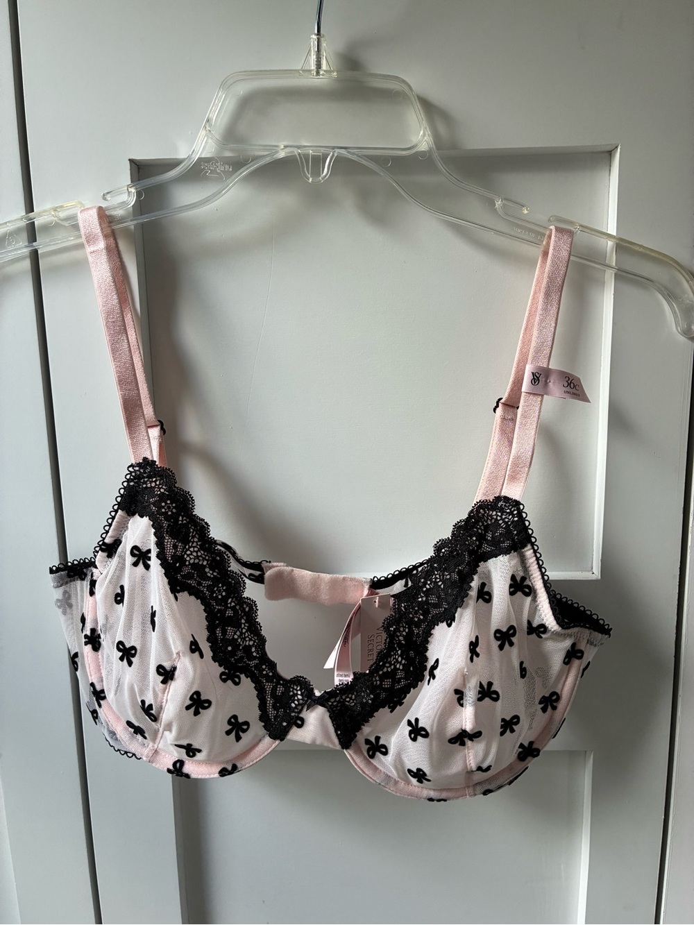 Victoria’s Secret SheerPink & Black Lace Underwire Bra Lingerie with Bow Print